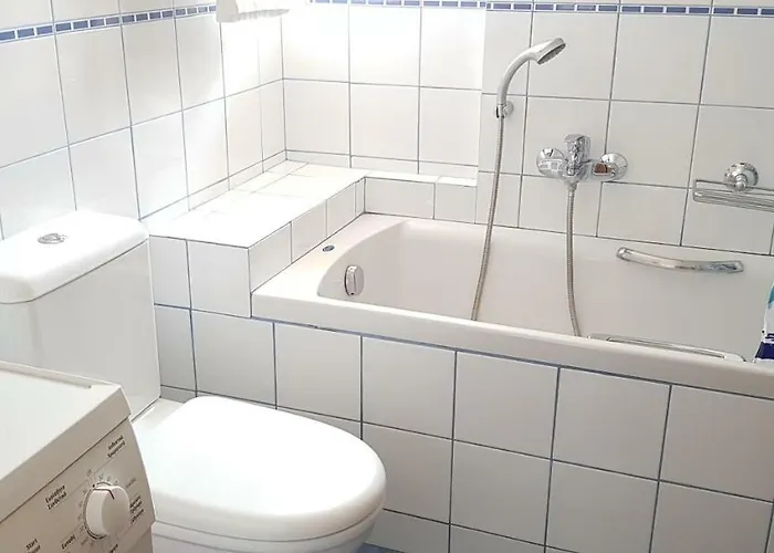 Corinthian Luxury * Corinth