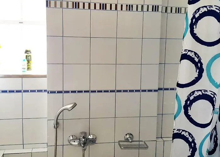 Corinthian Luxury * Corinth